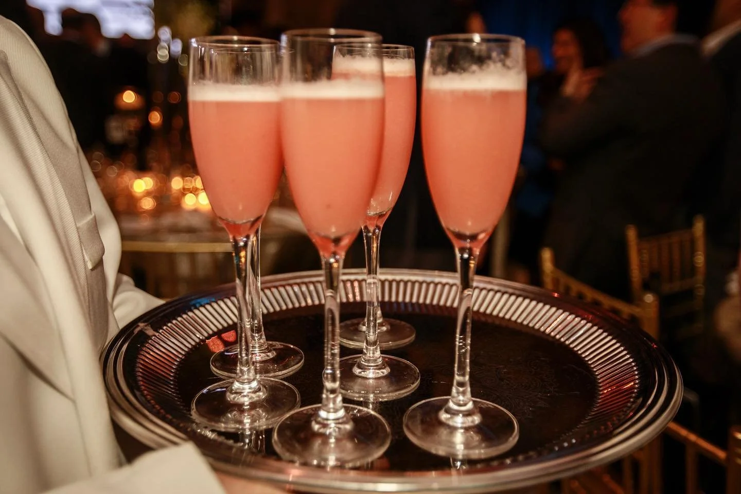 Sip sip hooray! 🥂 

#eventplanner #eventprofs #nycevents #nyceventplanner #events #cocktails #specialtycocktails #bellinis #drinks #mixology #cheers  #champagne