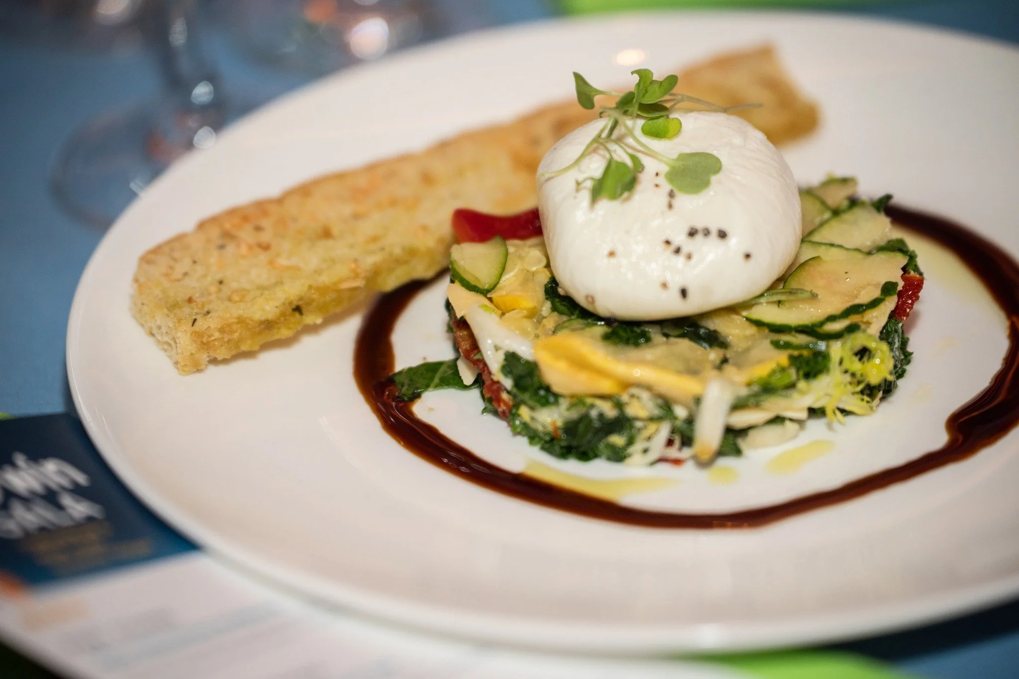 Burrata bliss ✨

#eventplanner  #burrata  #appetizers #food  #salad