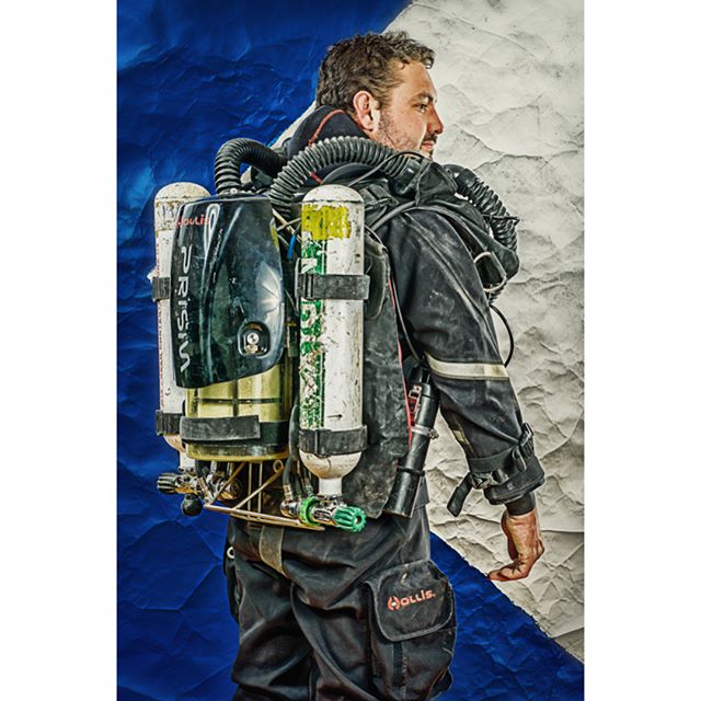 Tim on his Hollis Prism CCR Rebreather, part of the 20 Thousand Leagues photo series. #backmount #ccr #rebreathers #rebreatherdiver #rebreatherdiving #hollisprism #prism #hollisprismrebreather #drysuit #dx300x #hollisdrysuit #hollis #lightmonkey #hol