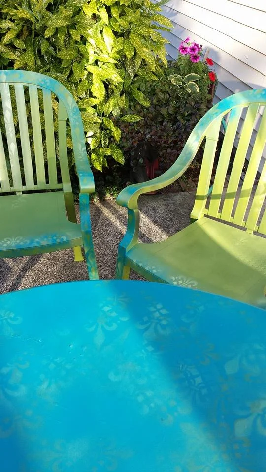SPRAY PAINT, STENCILED TABLE SET