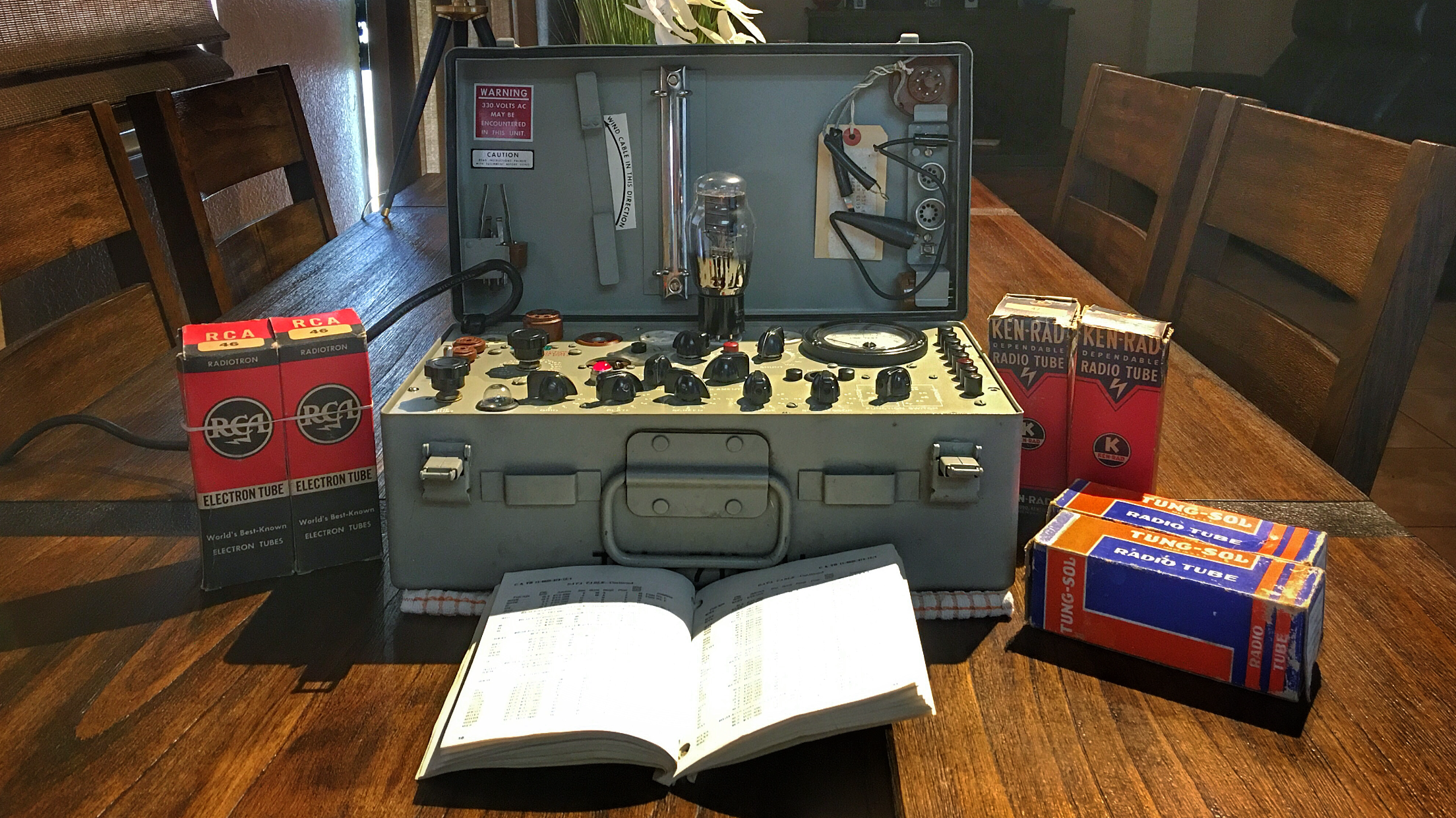 Calibrated Hickok type TV-7D/U Military Tube Tester