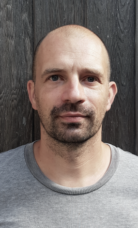 JOHAN NERYRINCK ontwerper johan@fosfor.be +32 