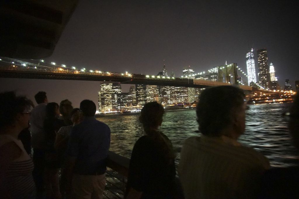Brooklyn Bridge.