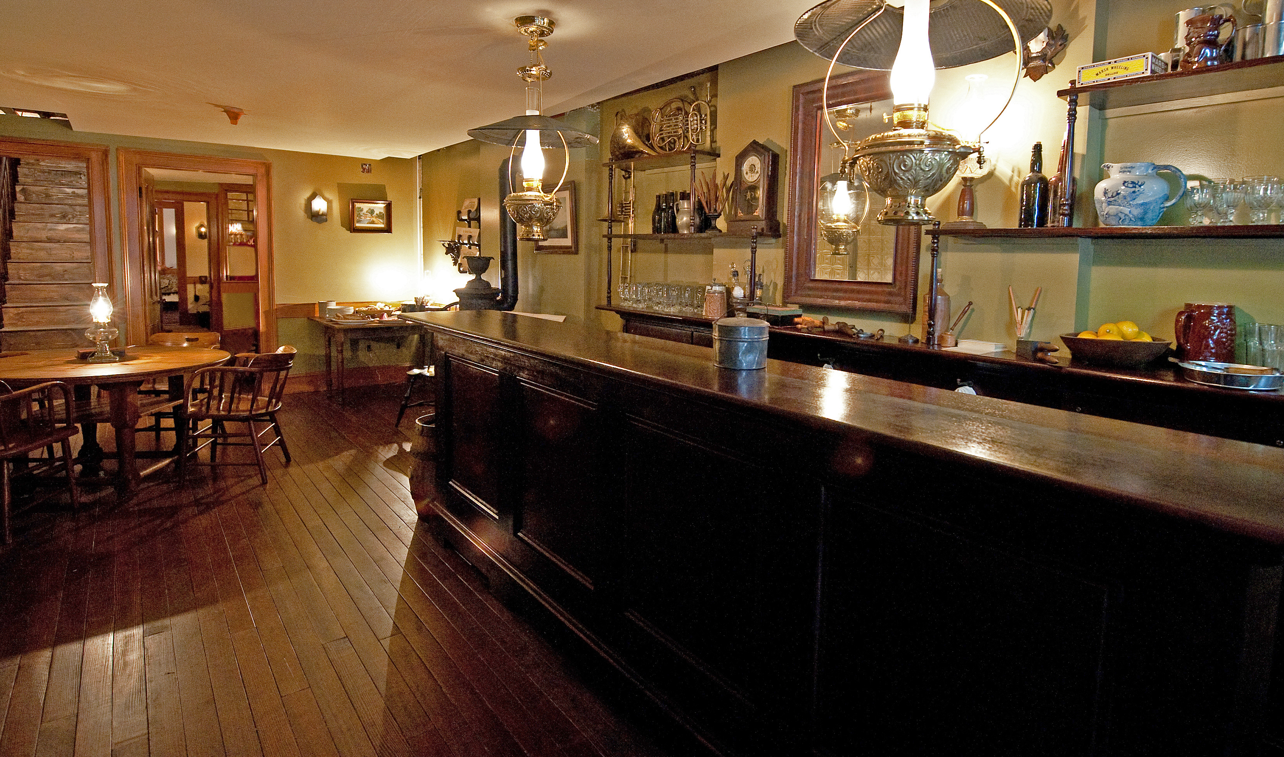 Schneider Saloon by Keiko Niwa. Courtesy of The Tenement Museum.
