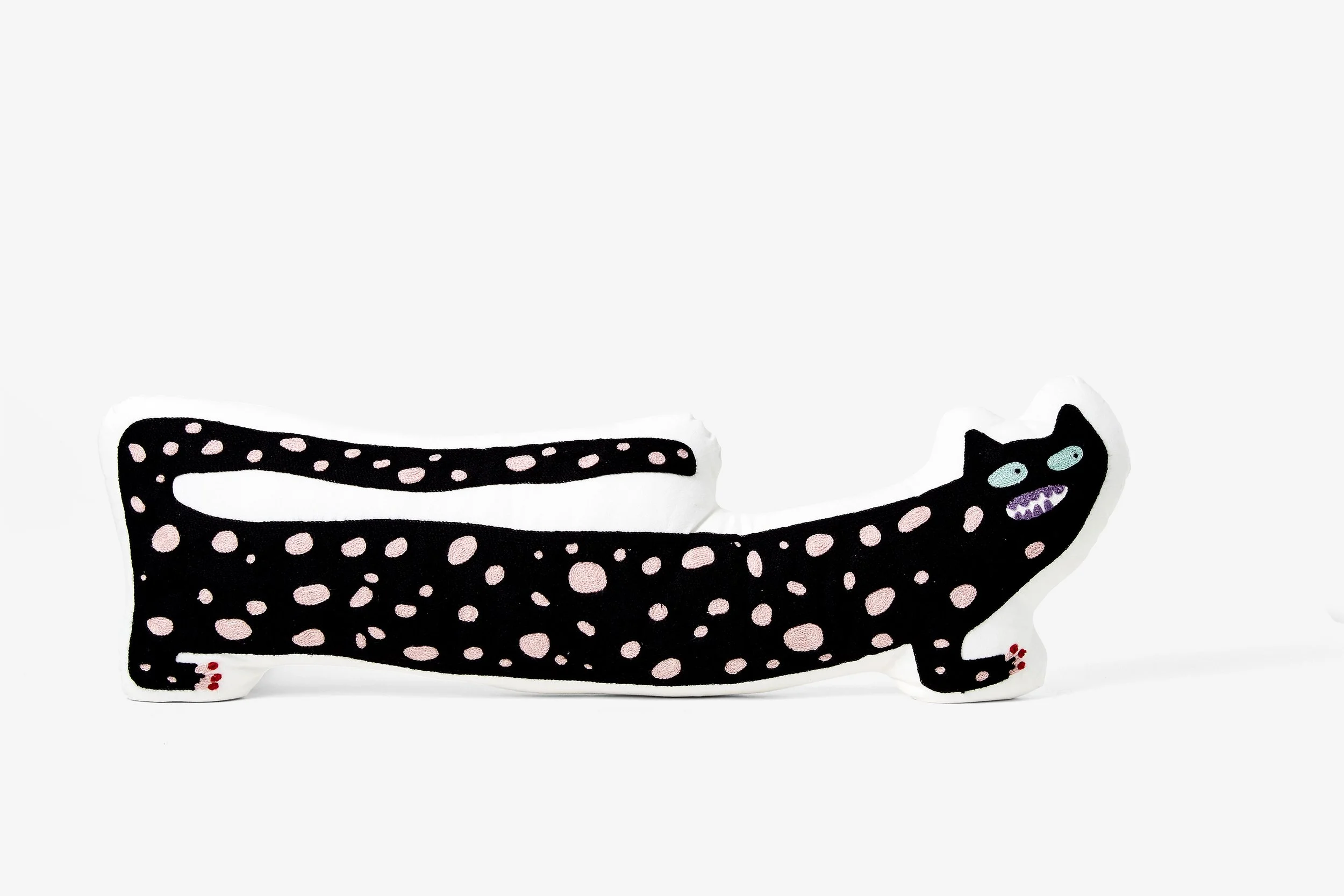 AelfiePillow-Panther-Silo-01-AOPPR.jpg