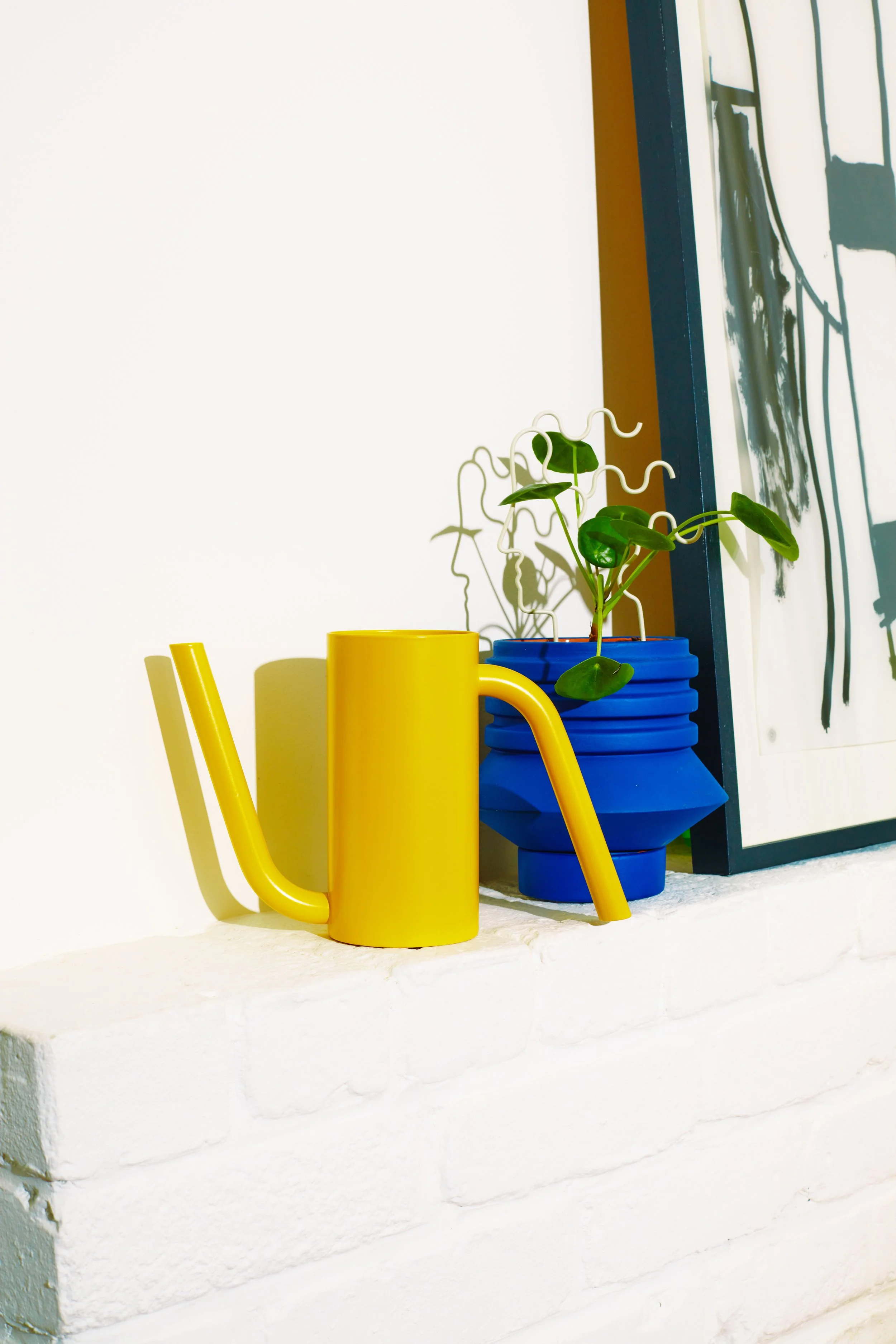 TangoWateringCan-Yellow-Lifestyle-SP24-EmmaFishman-01-HJPOTCSY.jpg