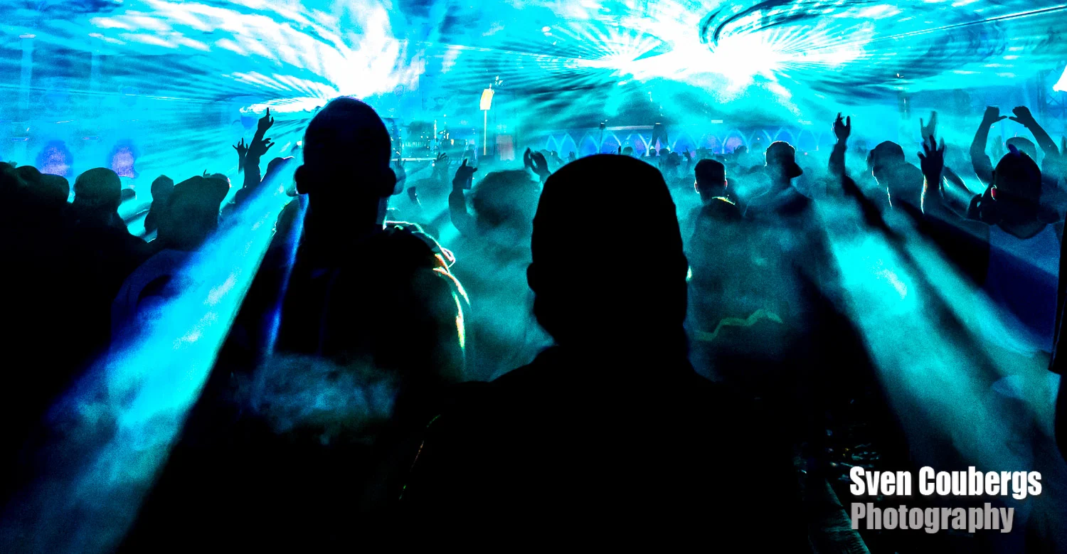 Tomorrowland rays of light