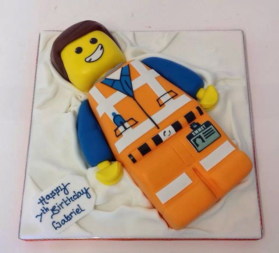 Love this Emmet Cake