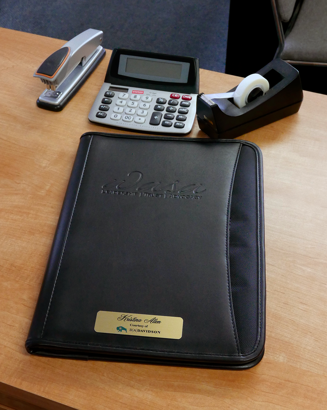 Padfolio w/Personalized Plate