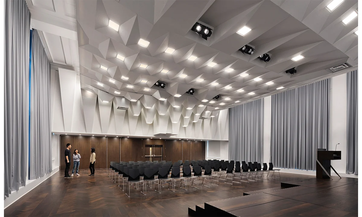 1606_Columbia-JDJ-Lecture-Hall_09.jpg