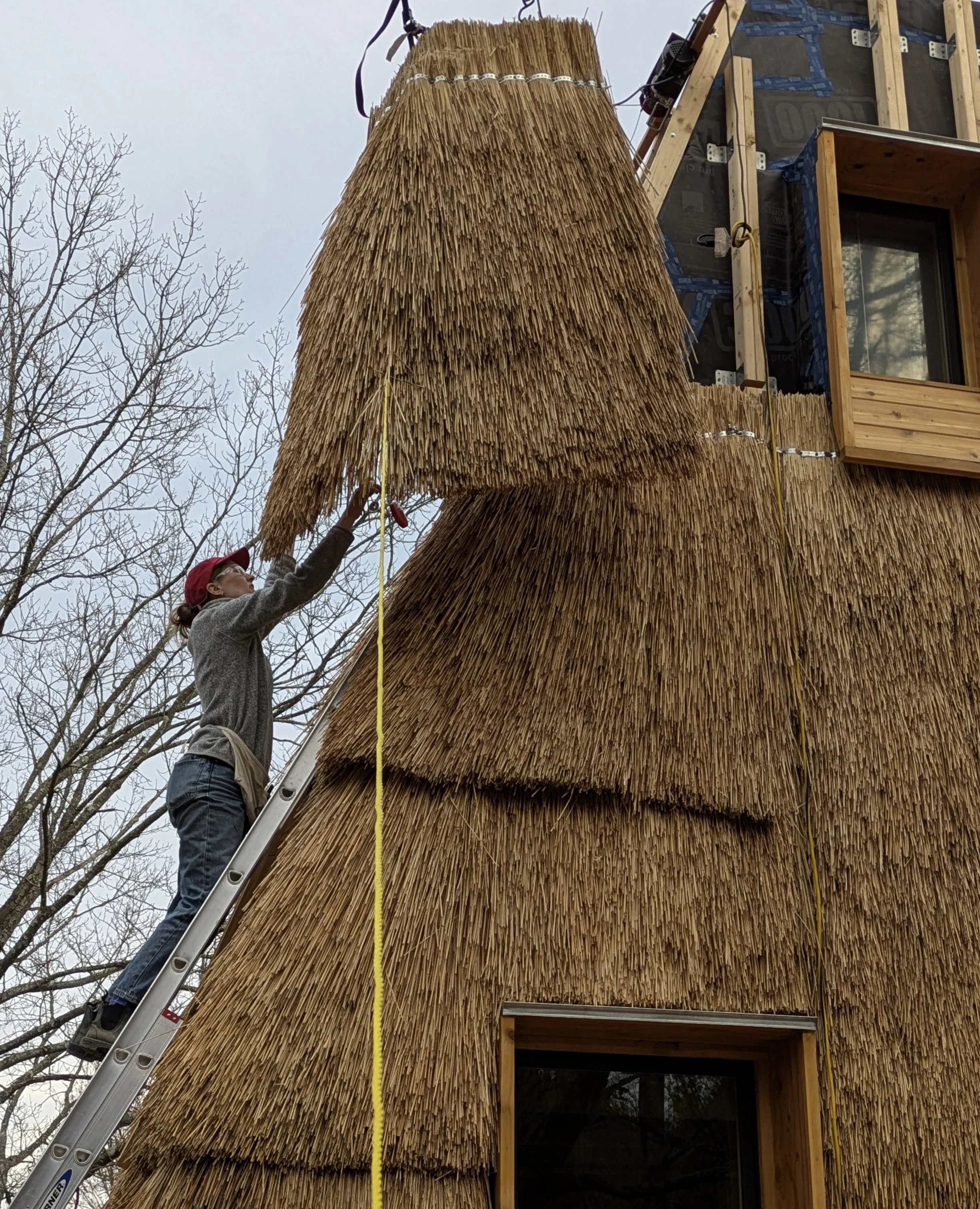 LTL_AllStrawHouse_ThatchAssembly1.jpg