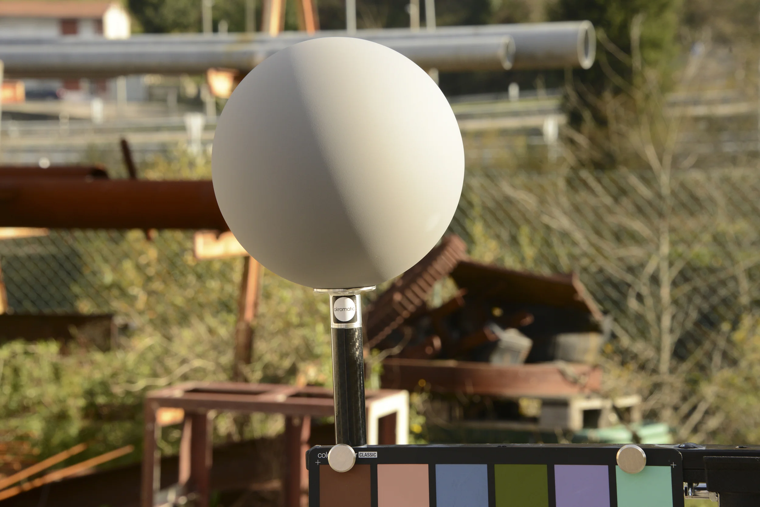 Lighting Checker "Twins" (gray ball detail)