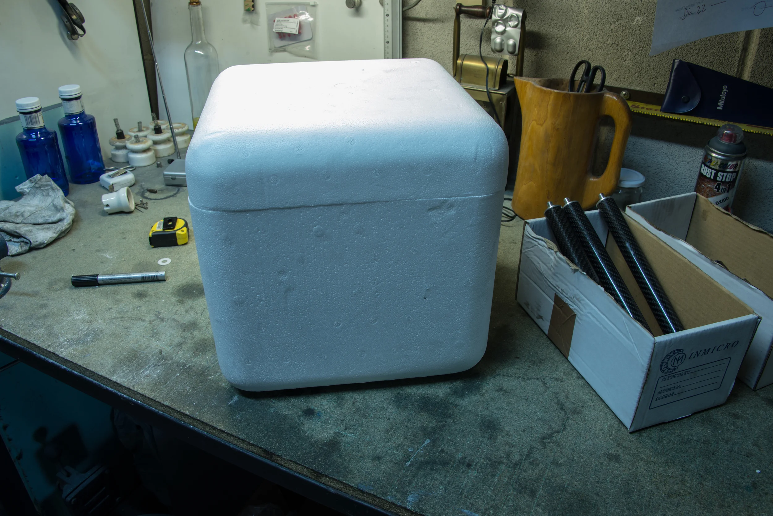 Individual polystyrene hard case