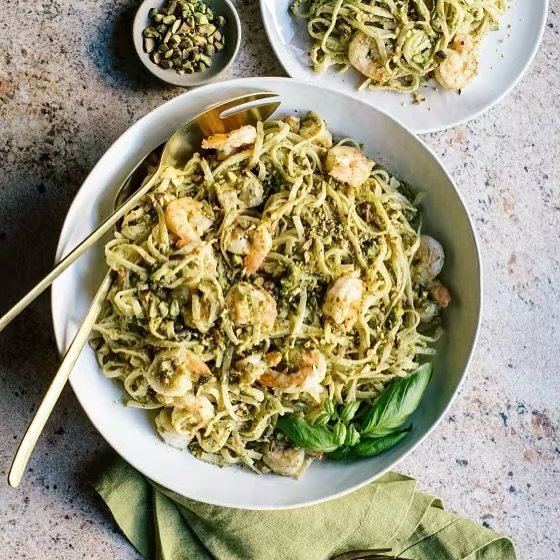 New recipe for Linguine with Pistachio Pesto and Shrimp up on @todayfood! 

I&rsquo;m thinking we could all use a sunny 15 minute meal right about now, yeah? This one takes classic pesto and twists it a bit to make a dish perfect for weeknights. I&rs