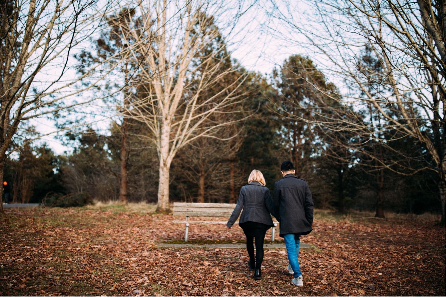 26_MC-135_champagne_sunsetproposal_adventure,_adventurous,_discoverypark_zoe_elopement_elopementphotographer_zoeburchardstudio_seattlebride_sunset_burchard_proposal,_seattle_photographer.jpg