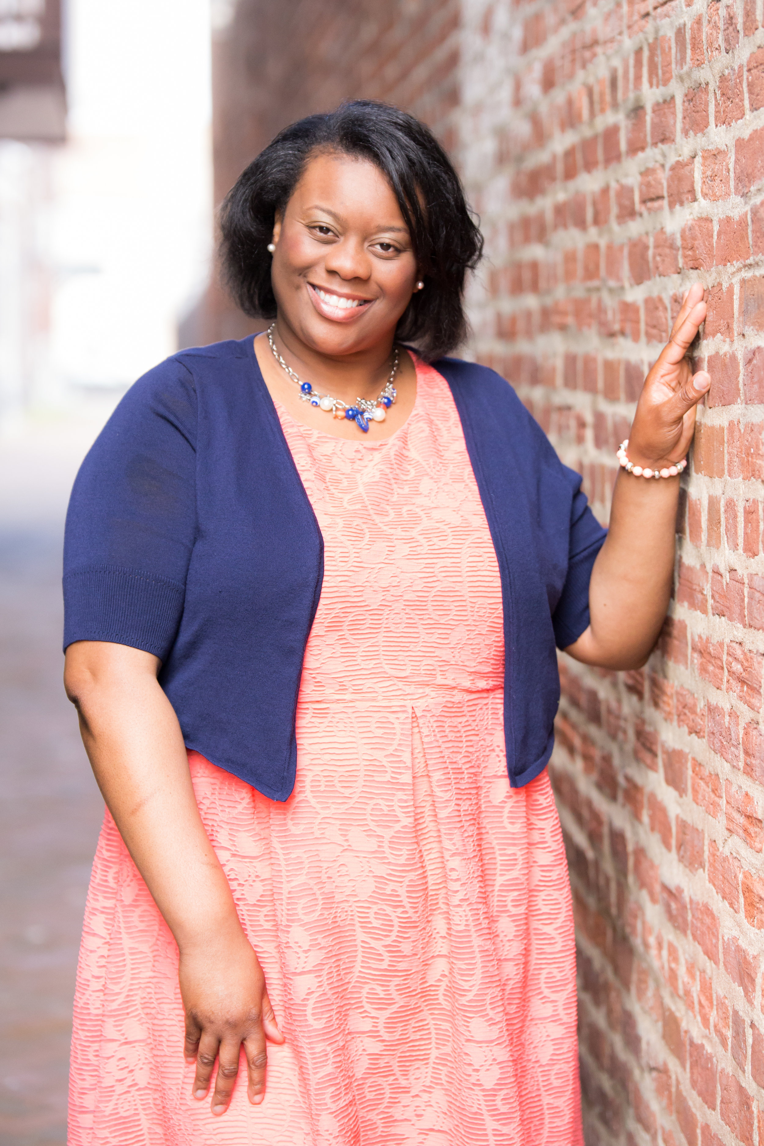 LaShunda Jones, LPCA, (Licensed Professional Counselor Associate) earned her BSW from Murray State University, and worked in a variety of areas in the helping field. She has previously worked Easter Seals West Kentucky, as the Case Manager Supervisor that provide services for individuals diagnosed with intellectual disabilities and Autism. LaShunda recently graduated from Lindsey Wilson College with her Master in Education in Mental Health Counseling. She is a National Certified Counselor. She enjoys working with individuals that are in need of parenting or reunification issues, teens, couples, families and individuals with disabilities. She is a member of American Counseling Association. LaShunda accepts Medicaid and an affordable cash rate.