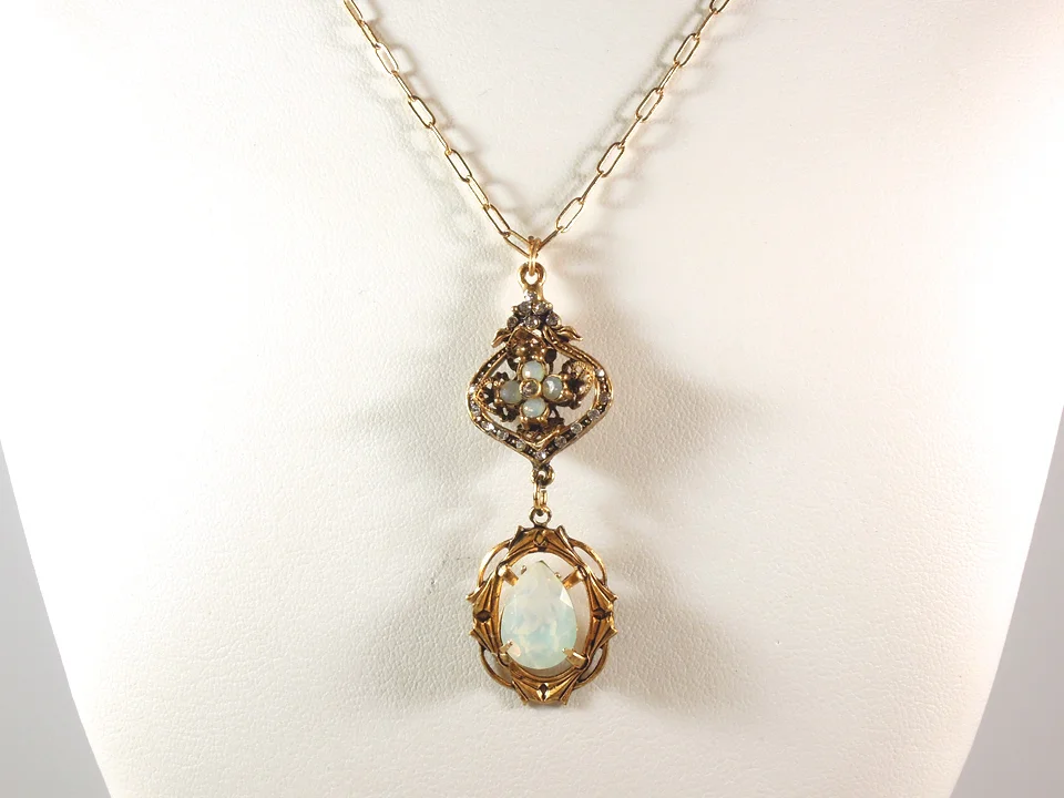 Lalique Pendant in White Opal &amp; Gold