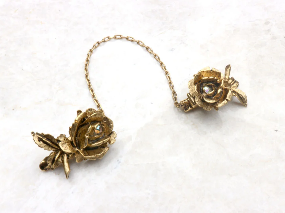 Rose Sweater Clip