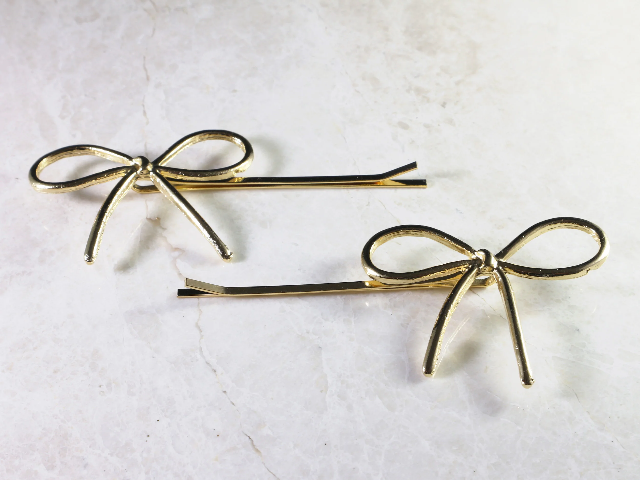 Simple Bow Bobby Pin Pair, H231