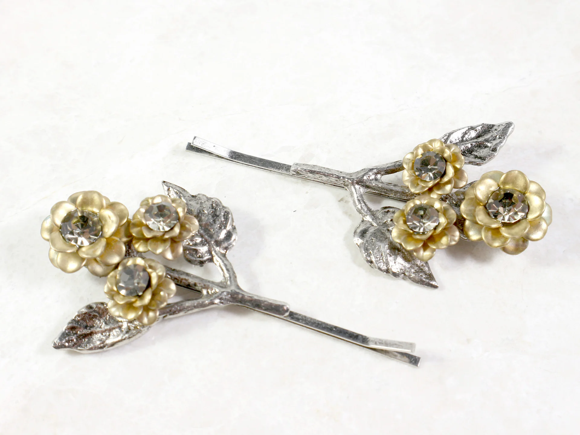 Rose Bouquet Bobby Pair