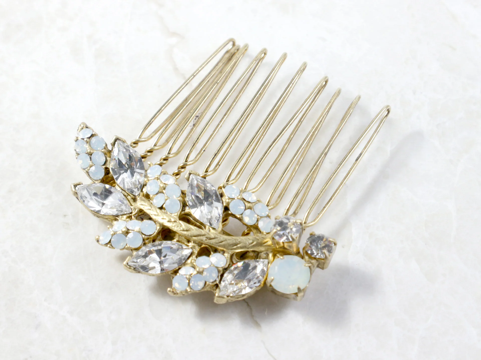 BHLDN Natural Feather Hair Comb - NEW Amazon.com : 6 Pcs Feather Headband Feather Hair Clip Set  main image 4
