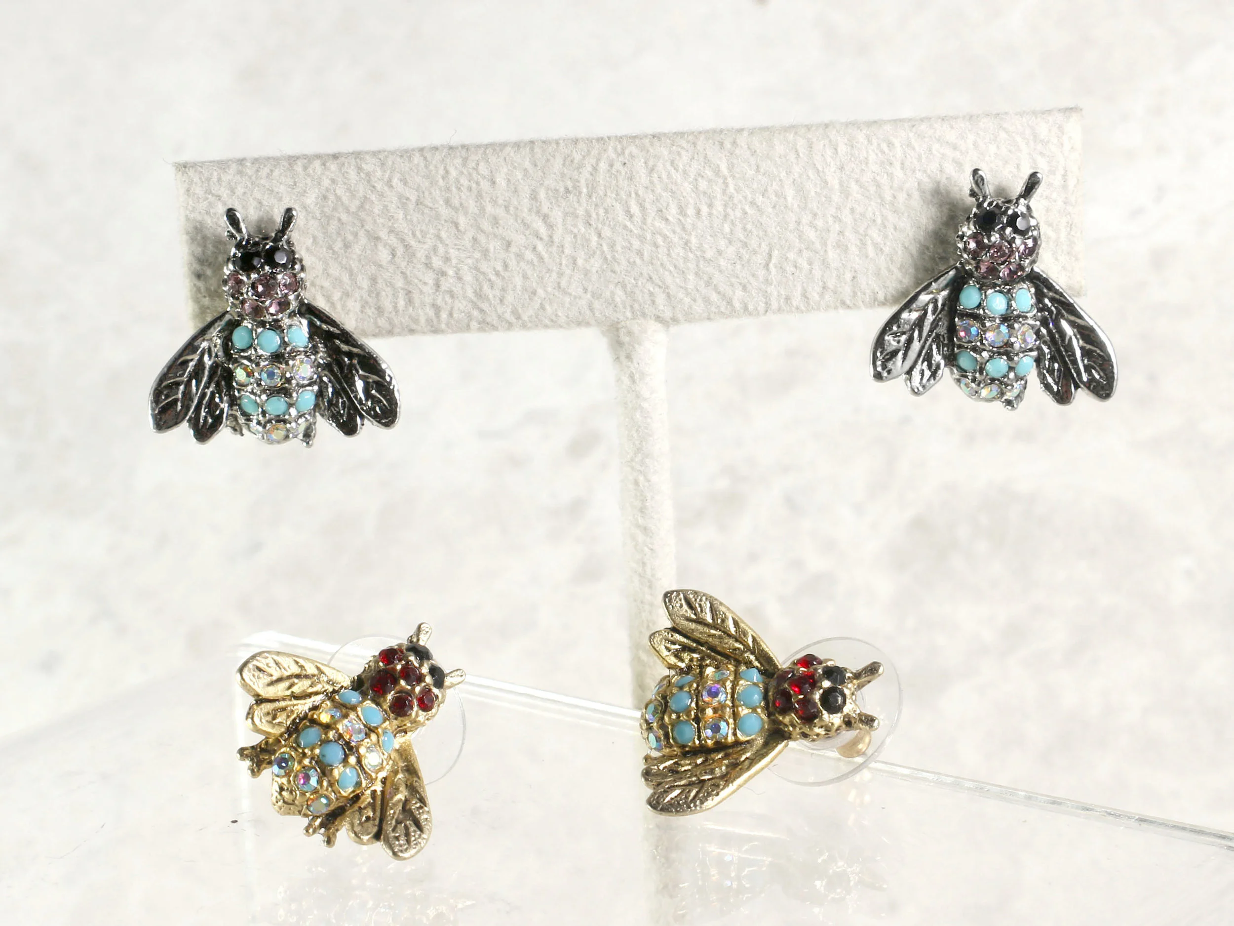 Bejeweled Honey Bee Earrings, E523