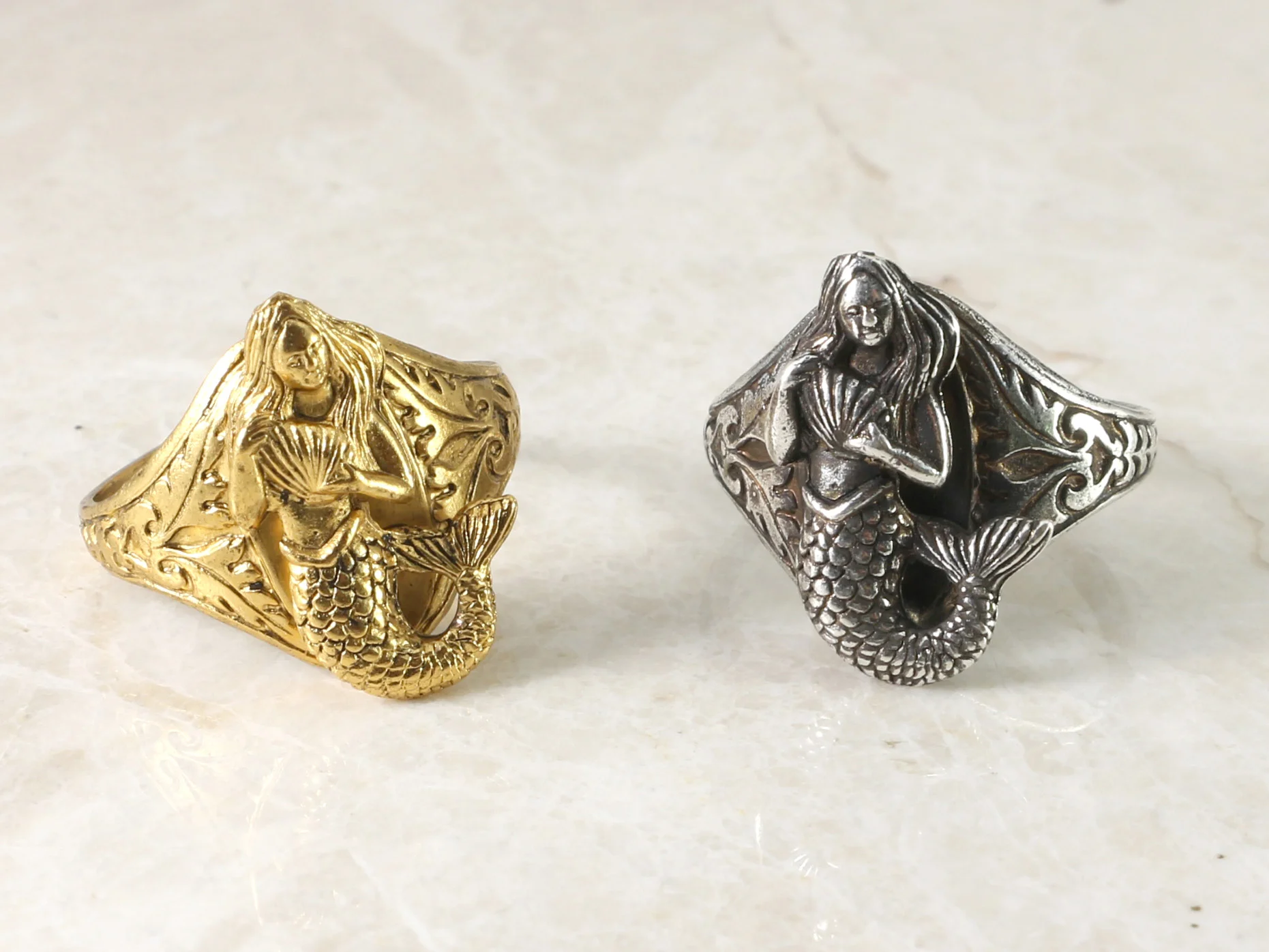 Mermaid Ring, R326