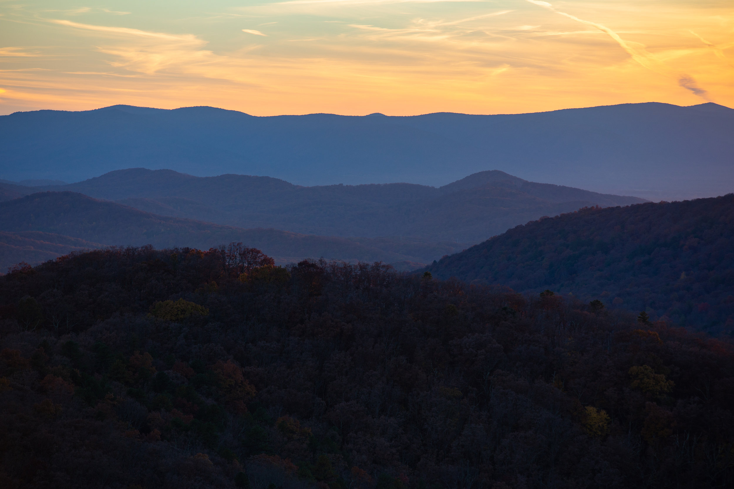 Shenandoah-National-Park-blue-ridge-parkway-day-mountains-afternoon-haze-layers-distance-texture-trees-fall-sunset-evening-BLUE
