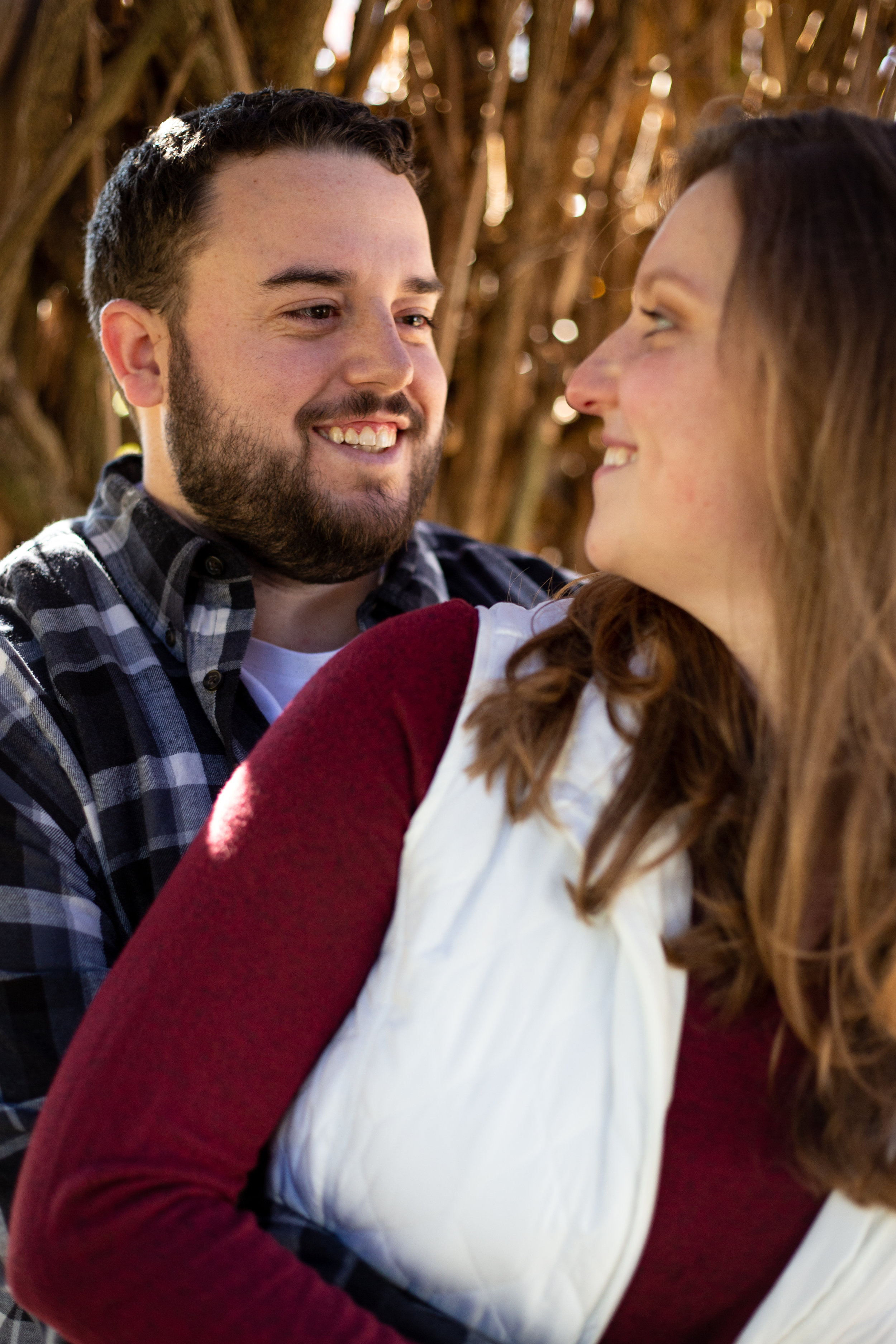 Fall-Vines-gaze-love-couple-shoot-photography-blacksburg-roanoke-love-lover-loving-engaged-wedding-Virginia-Tech-campus
