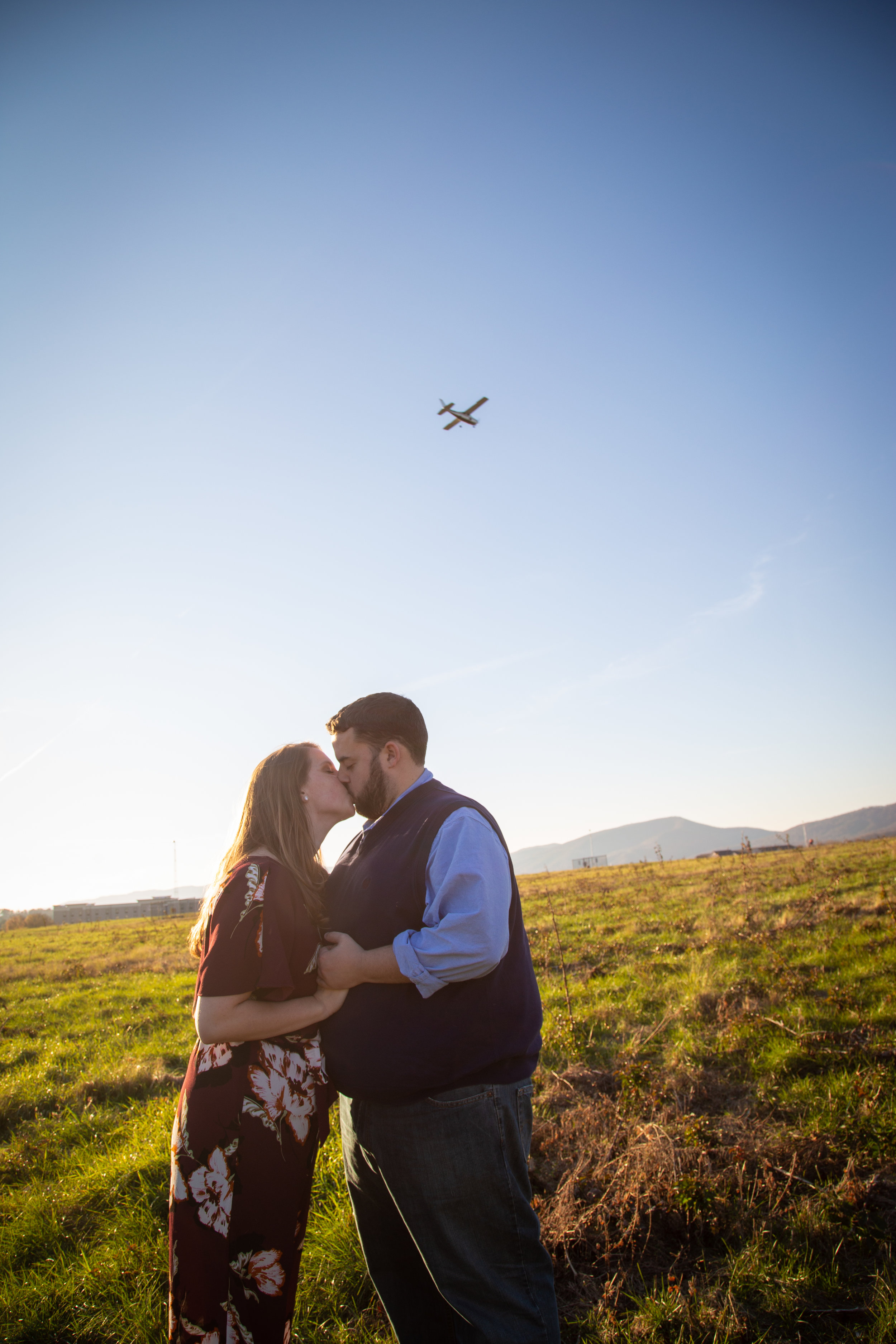 Sunset-Roanoke-shakers-field-flare-airport-love-together-virginia-photography-shoot-together-wider-airplane