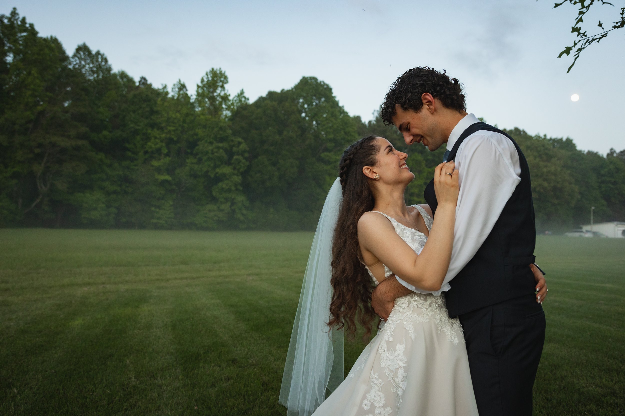 richmond-wedding-photographer-new-kent-winery-nature.jpg