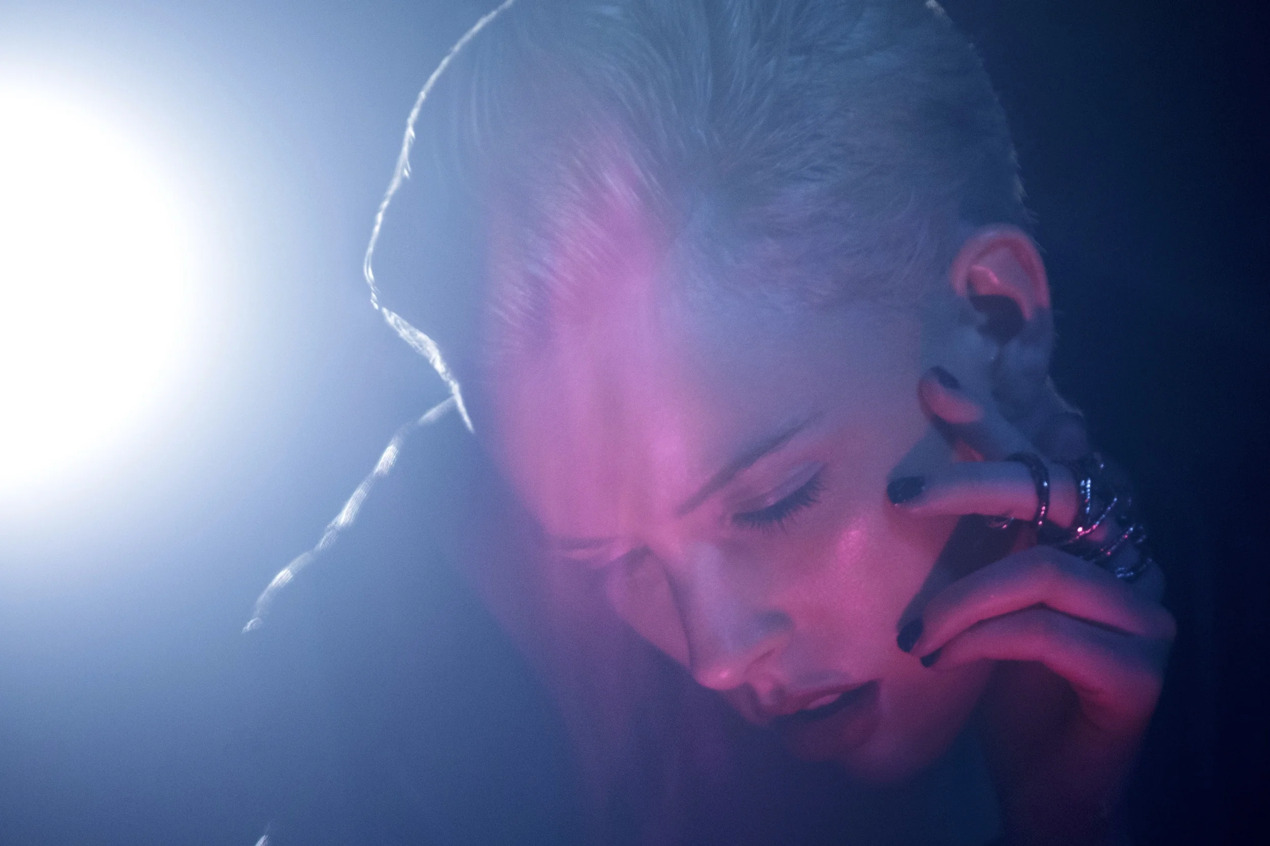 Kelly Hockey wears Symmetria rings for Confessions series. Photographer: Chris Fatseas. Makeup and styling: Carolina Rojas.