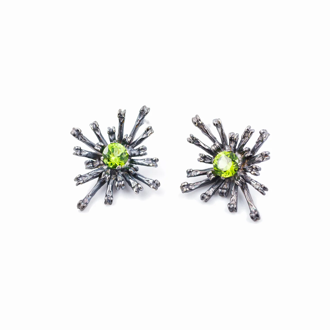 Flowers Remaining Earrings : Oxidised sterling silver, peridot