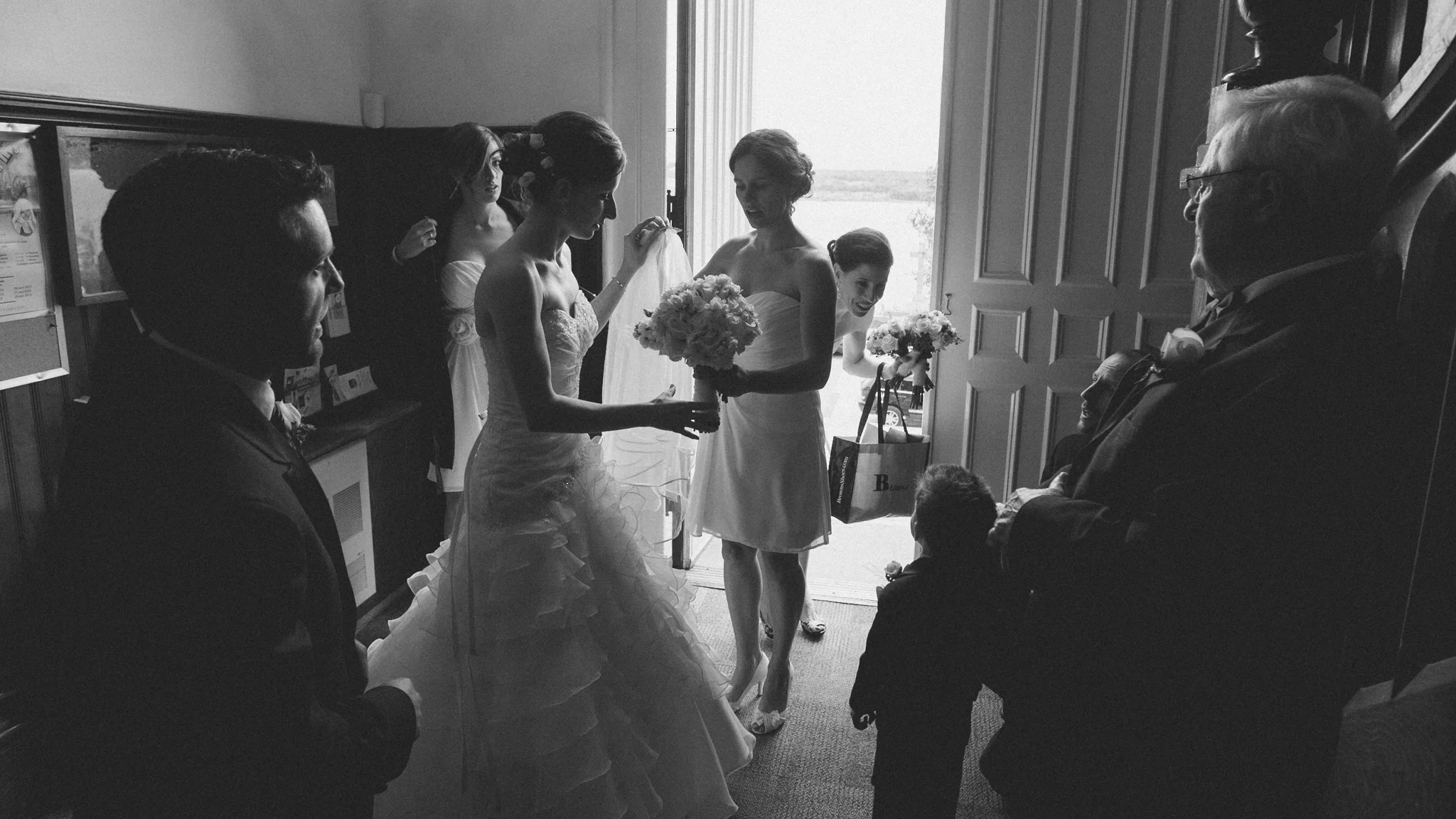 documentary wedding photos