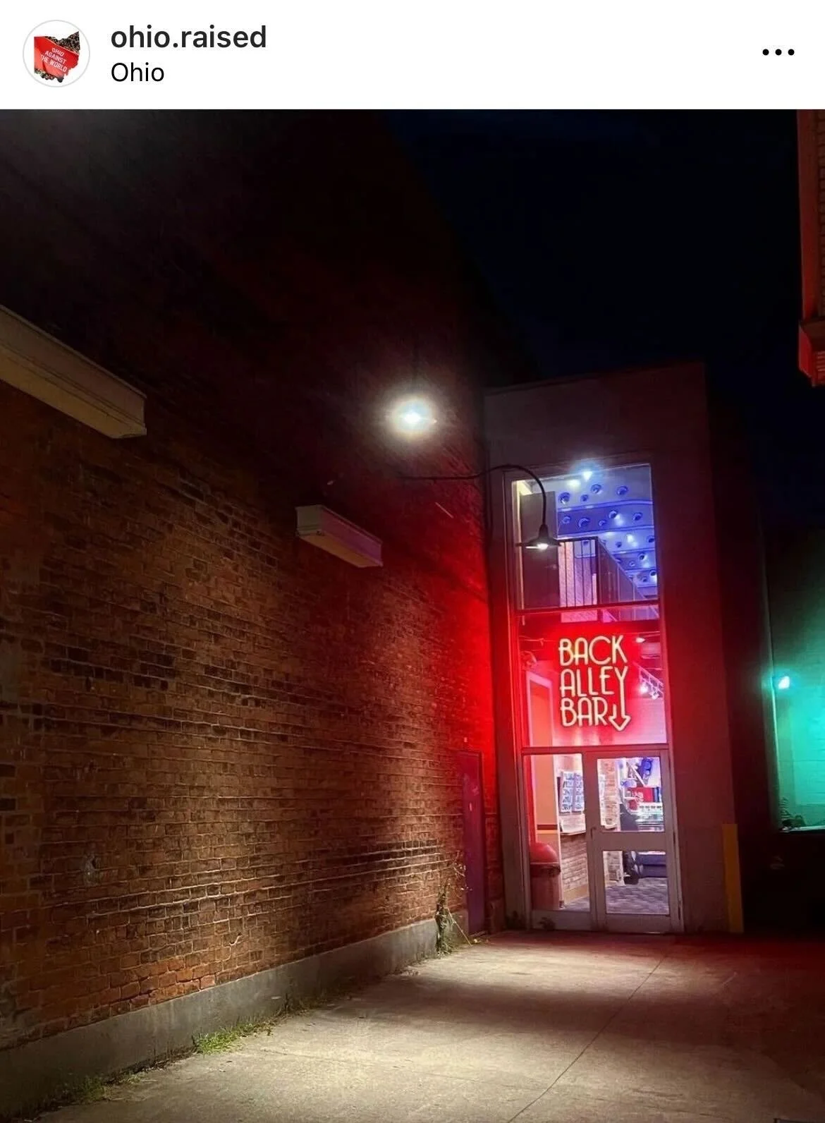 IGers_Cincinnati-Clifton-Ludlow_Ave-Backdoor_Alley_Bar.jpeg