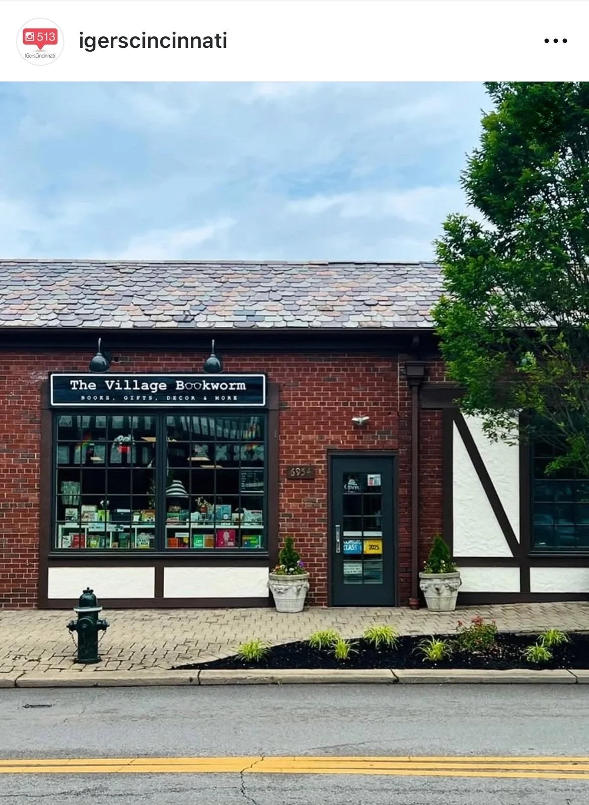 IGers_Cincinnati-Mariemont_Ohio-Village_Bookworm.jpeg