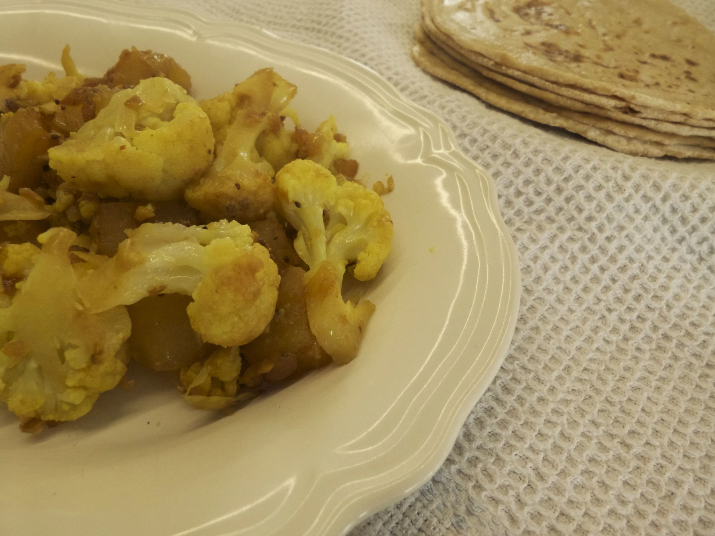 Coliflor con especias con roti