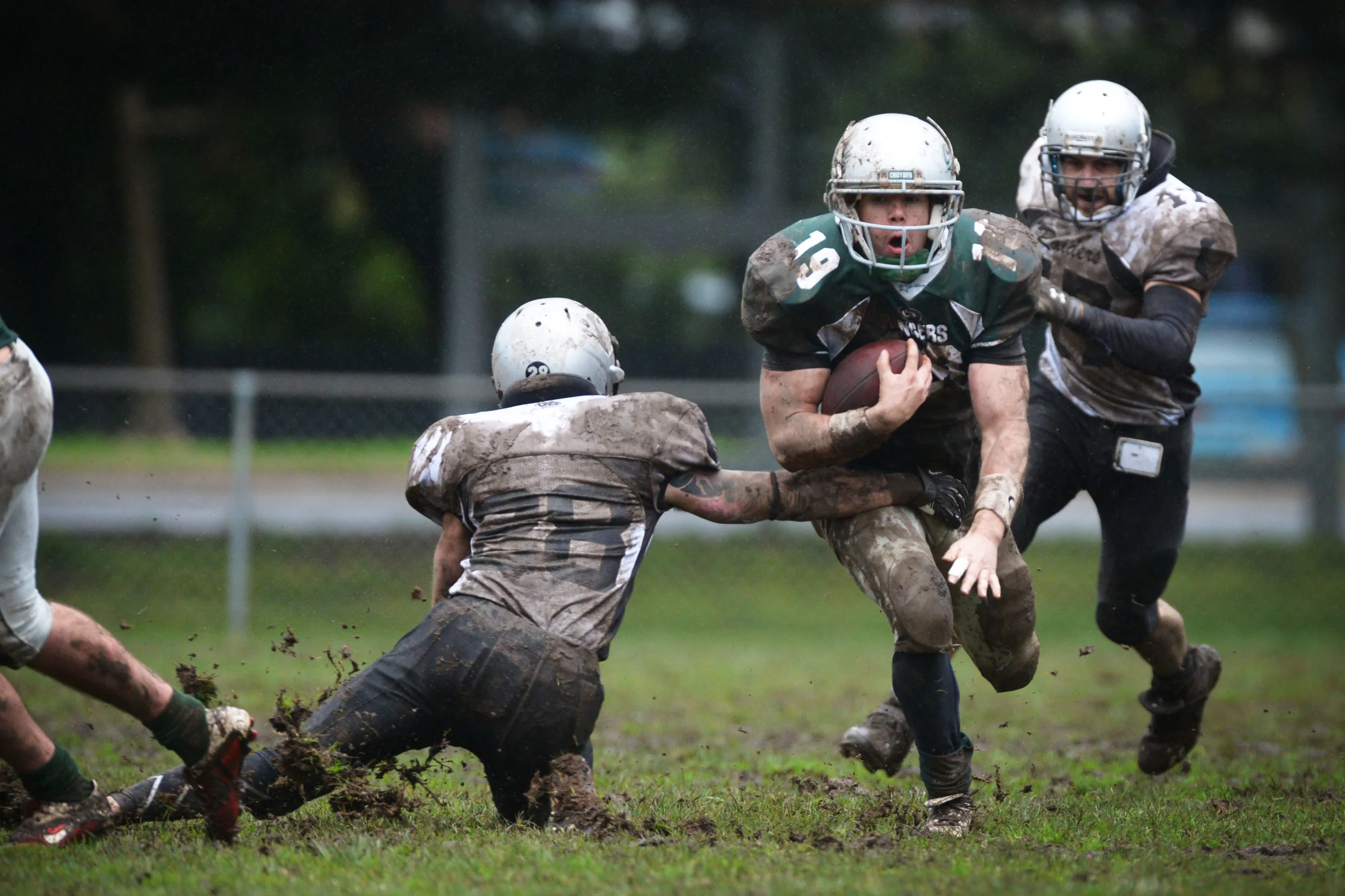 S52MM201 GRIDIRON-GG307946-153800.JPG