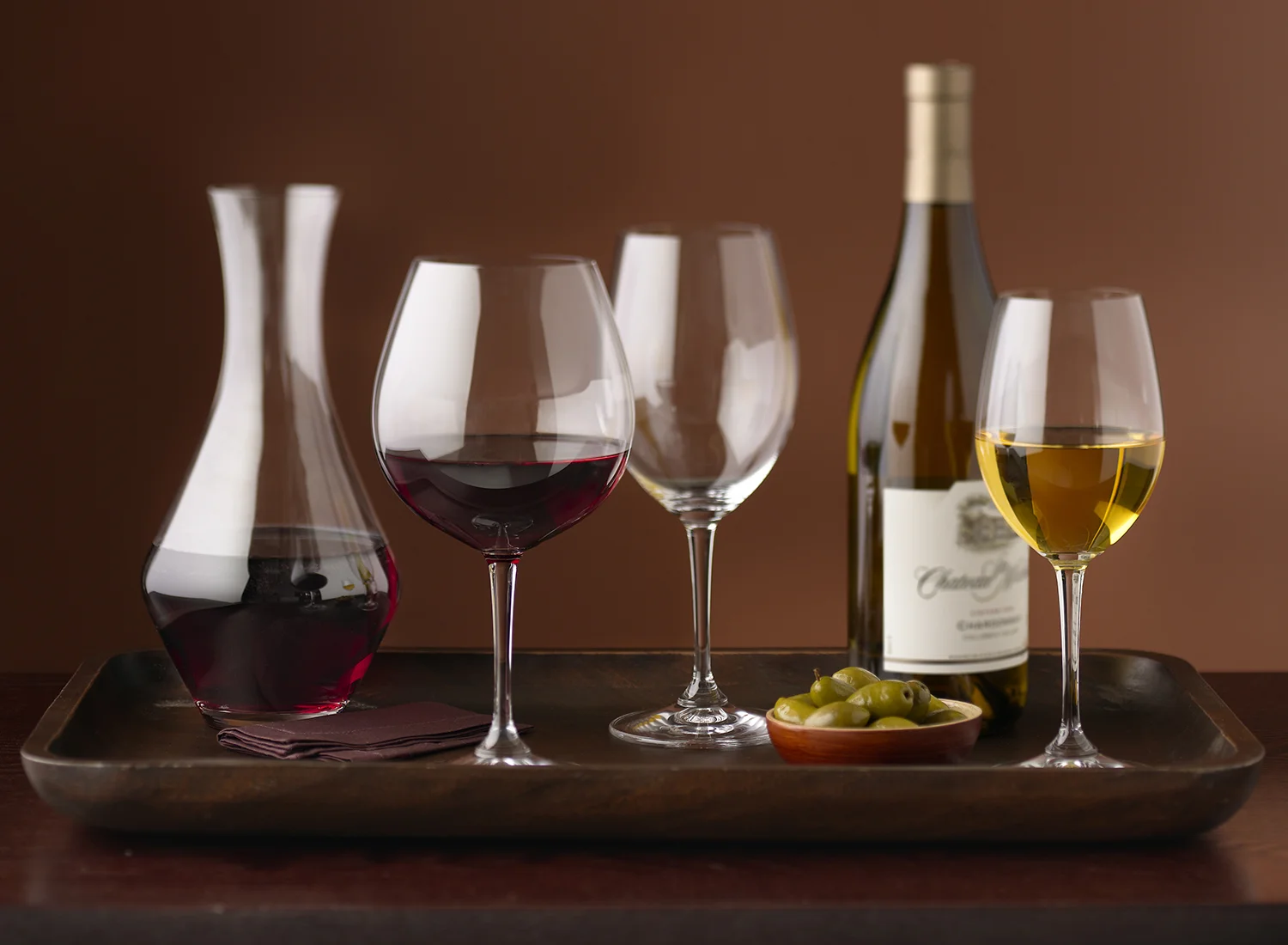 Wine On Serving Tray | Tony Kubat Photography