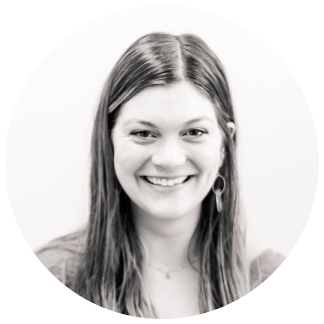 CENTER-Yoga-Wellness-Teacher-Lauren-CIRCLE.png
