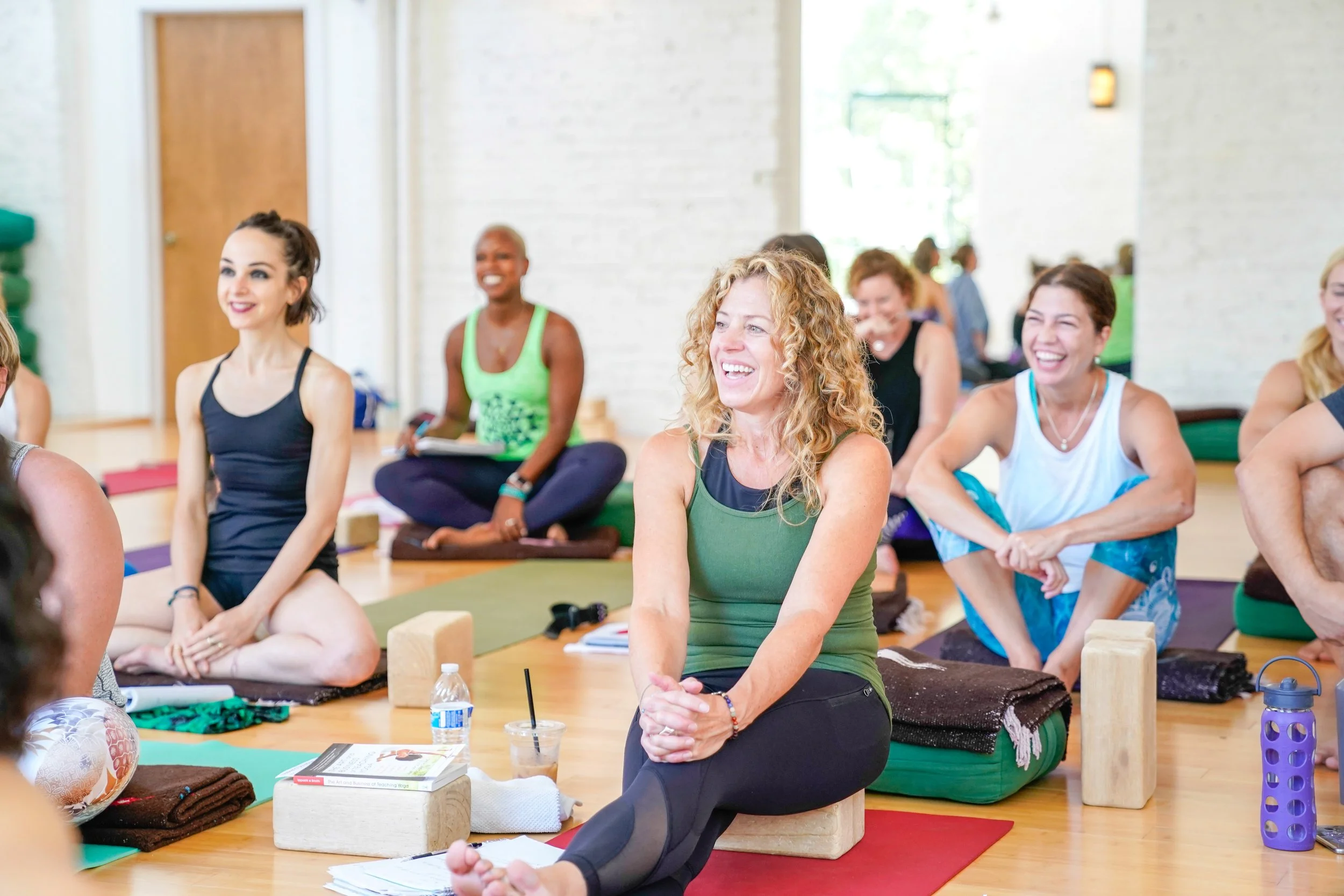 KULA FLOW: The Power of Us with Amy Ippoliti
