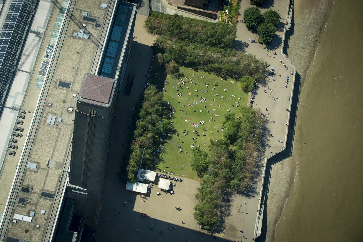  The Tate Modern  London  