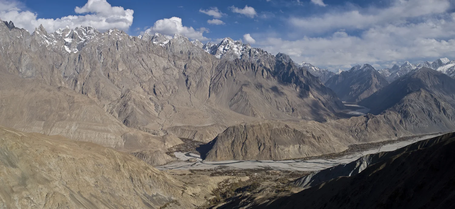 Above Merchulu 1.jpg