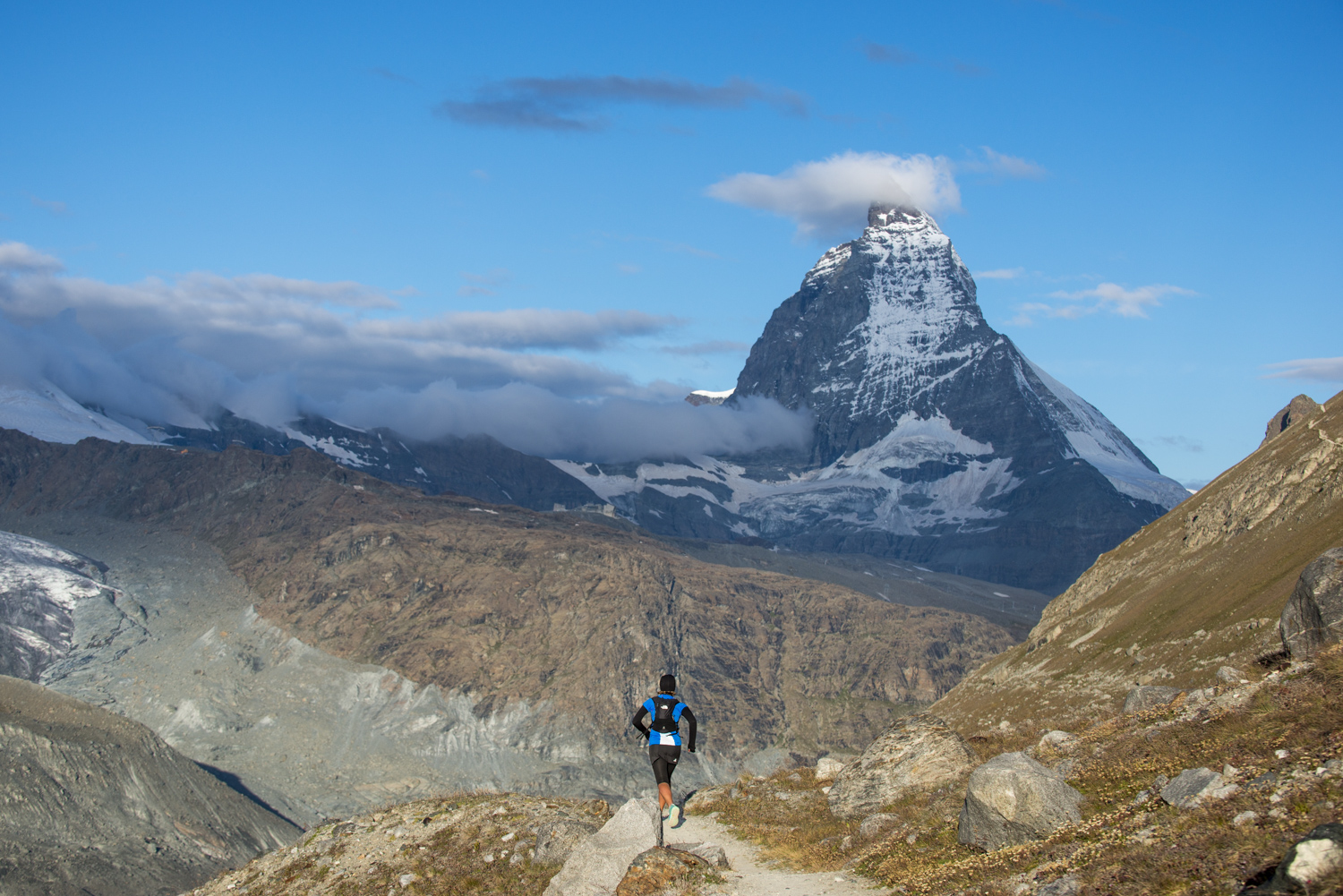 Lizzy Hawker training on high Alpine trails