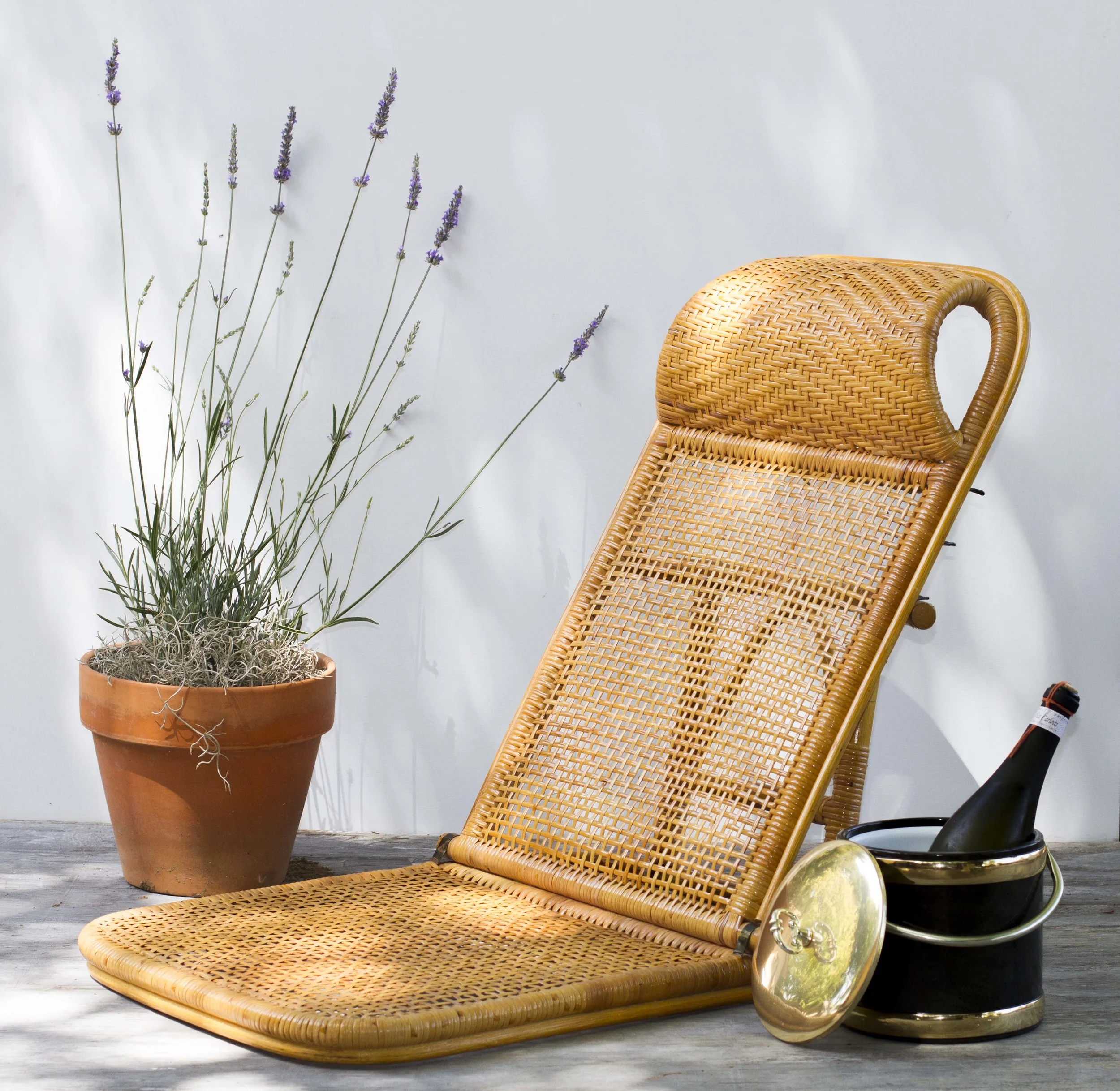 rattanbeachchair00_1.jpg