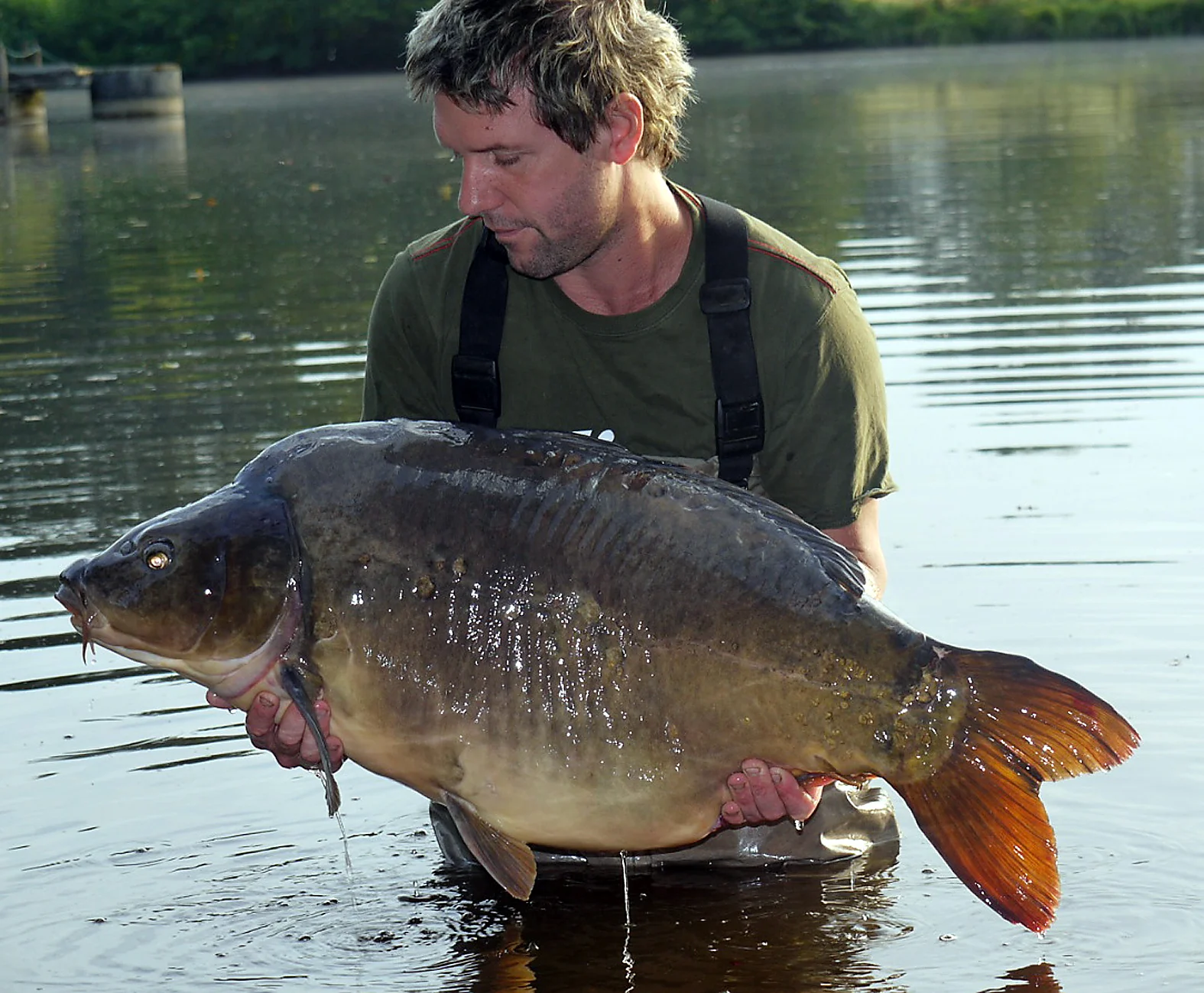 Tom has sent me a few shots of the 'lumps' he's caught...