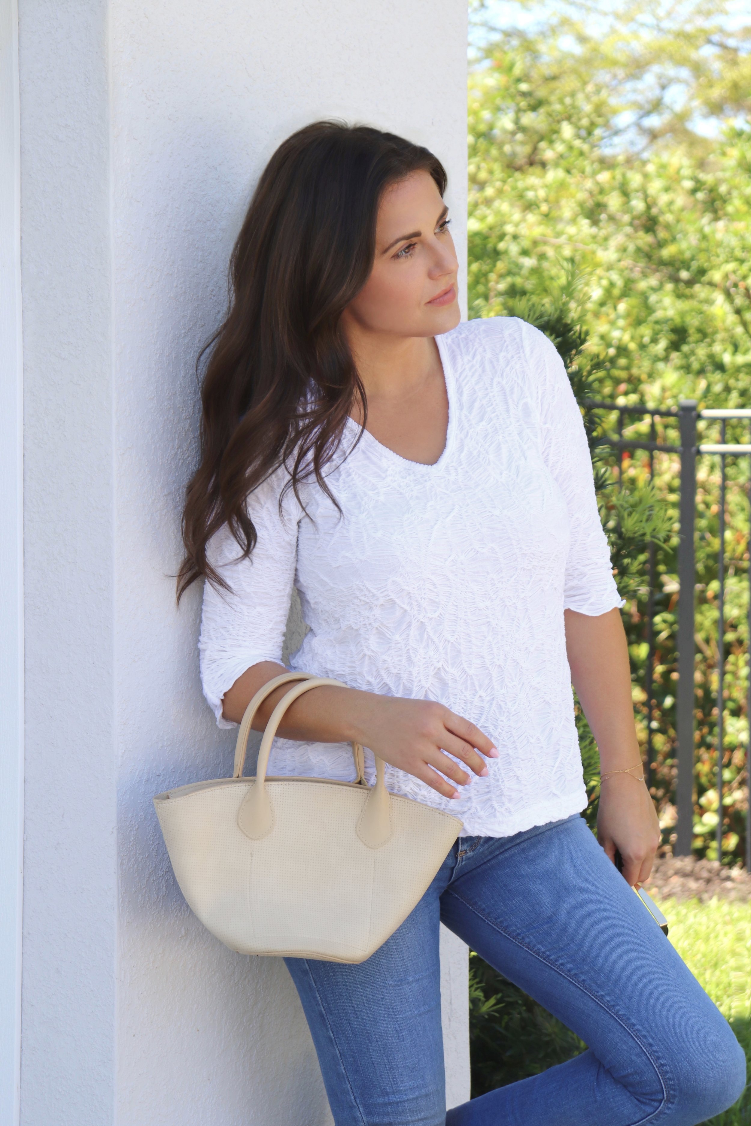White 32672-25 Lifestyle 2.jpg