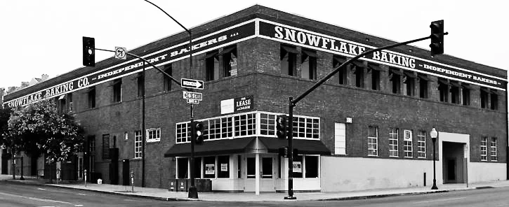 Latterich_SnowflakeBakery_01.jpg
