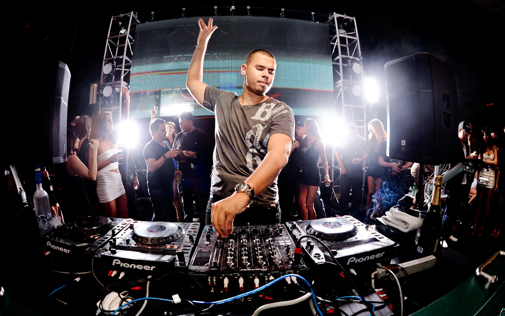 afrojack1.jpg