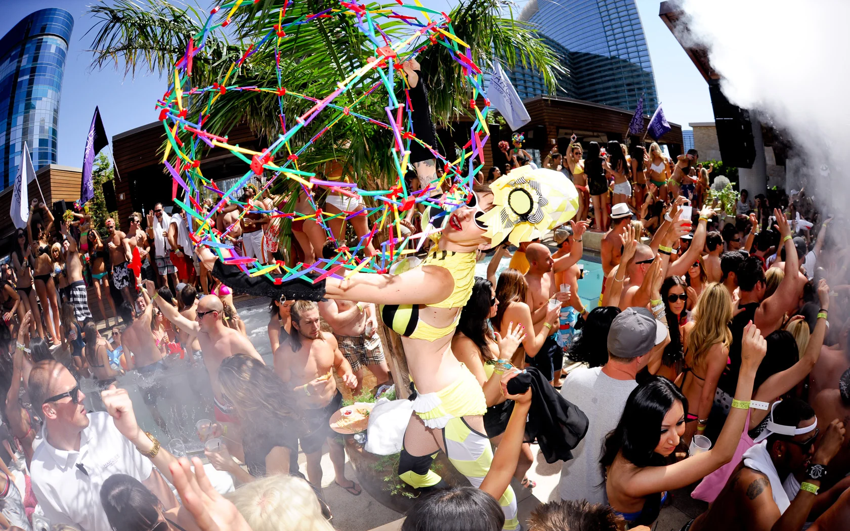 20120928_UPDATE_dayclub-4.jpg